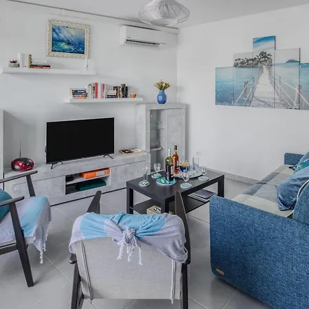 Nouvelle Ere - Appt A Moins D'Un Km De La Plage Le Lavandou Extérieur photo