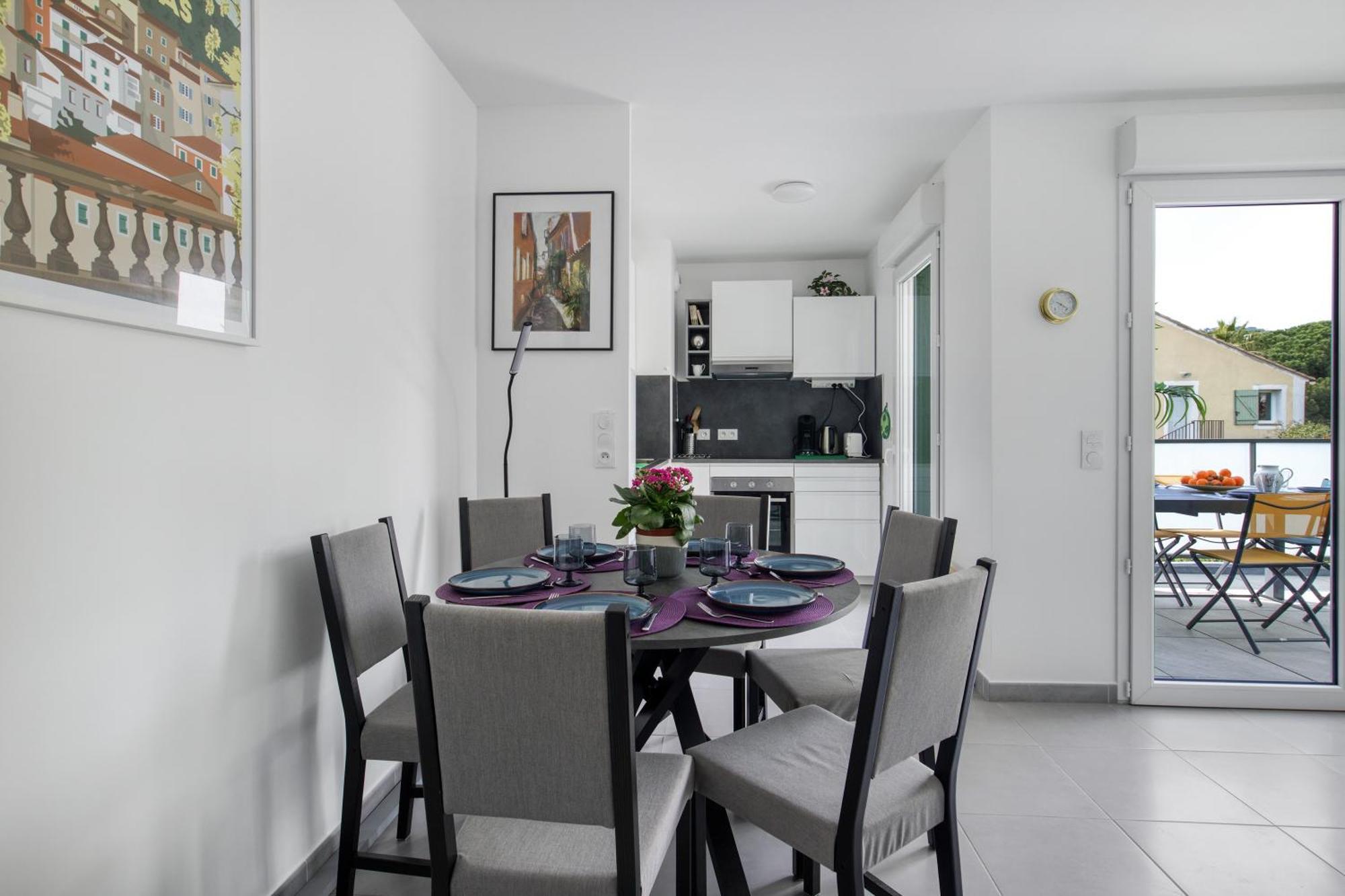 Apartment Nouvelle Ere - Appt A Moins D'un Km De La Le Lavandou